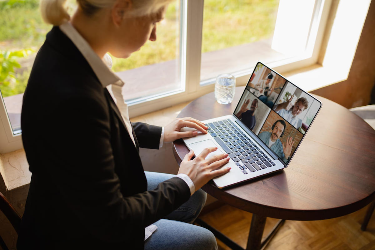 Can You Broadcast a Zoom Meeting on Facebook Live?